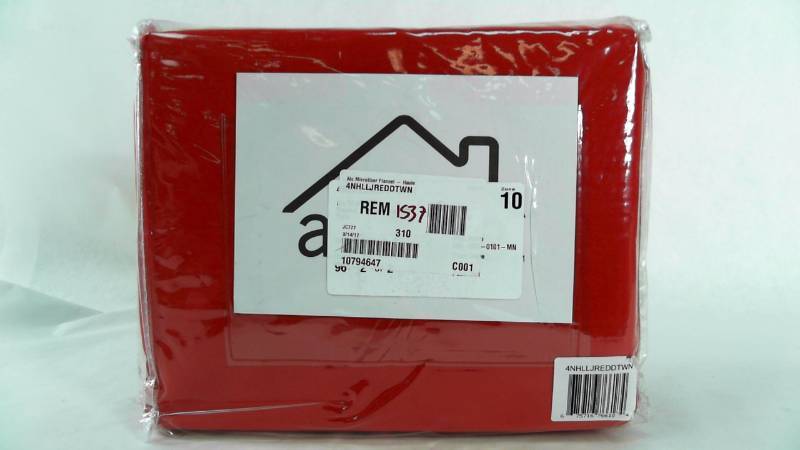 lot 1537 image: Alcove Microfiber Flannel Sheet Set - Haute Red - Twin Size