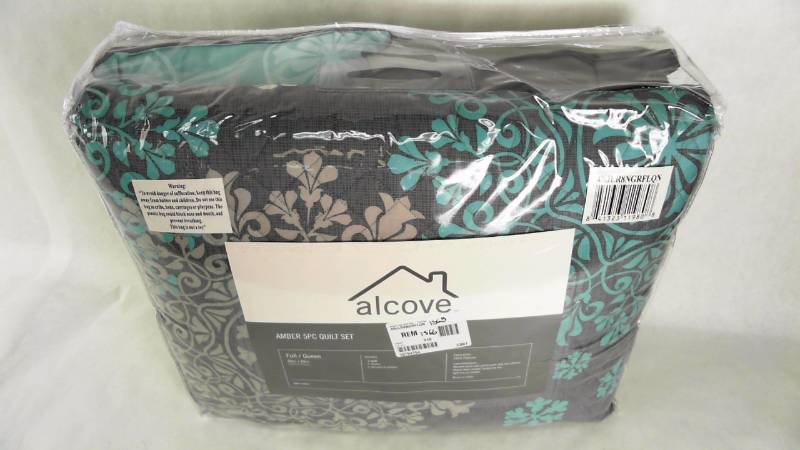 lot 1566 image: Amber 5pc Quilt Sheet  Sheets Set -&nbspGray - Size Full  Queen