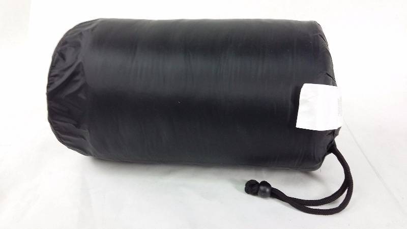 lot 1594 image: PUFF Ultra Light Nylon Down Alternative Indoor  Outdoor Blanket - &nbspBlack - Full  Queen Size 