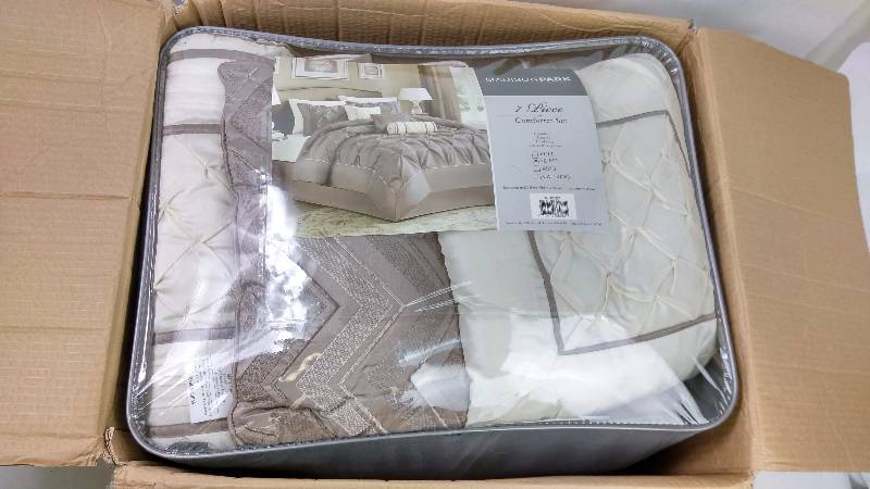 lot 1610 image: MP Piedmont 7pc Queen Comforter Set Taupe