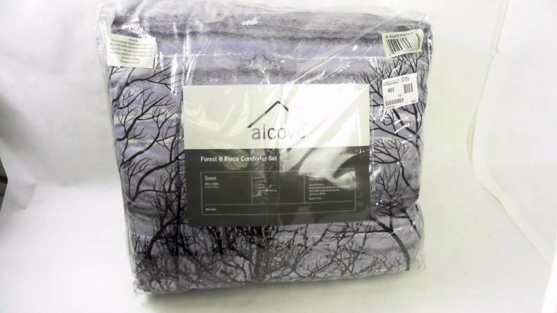 lot 1701 image: Alcove&nbspForest Comforter  Sheet - Queen Plum - DNU
