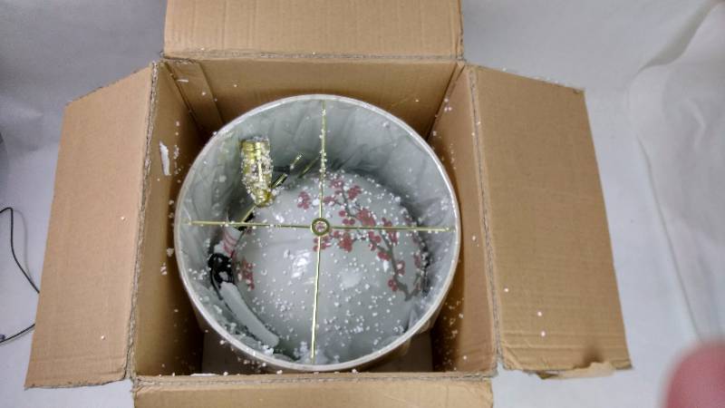 lot 1418 image: 20 Cherry Blossom Vase Lamp