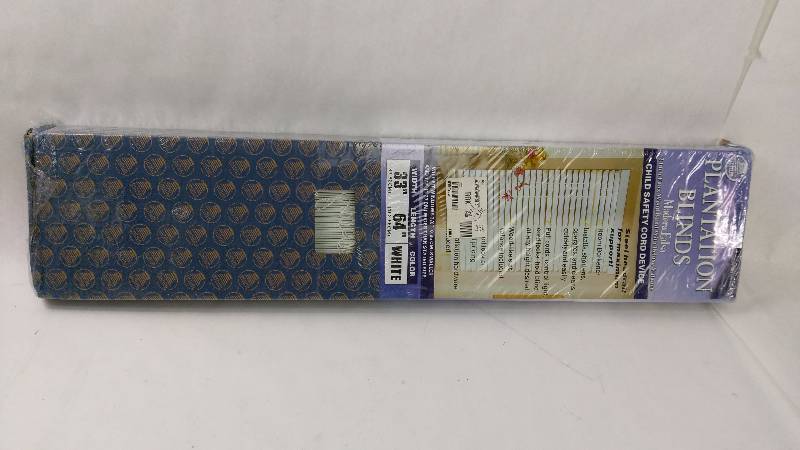 lot 1486 image: Plantation 33x64 Blinds White