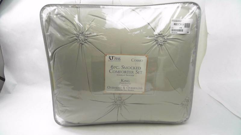 lot 1516 image: Cosmo Six Piece Comforter Set Ivory King