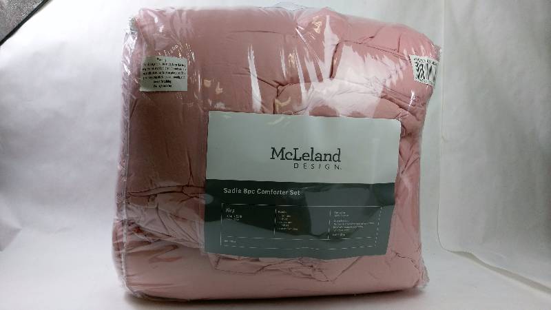 lot 1553 image: MLD Sadie 8pc Comforter Set - Rose - King Size