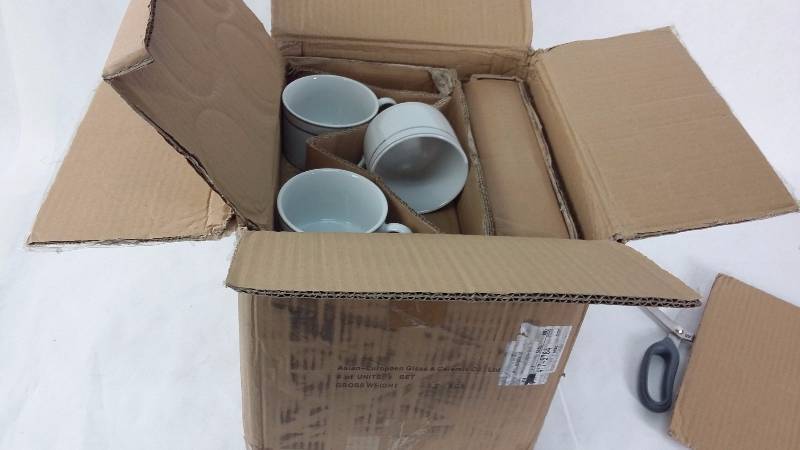 lot 1811 image: Alcove 20pc Porcelain Dinnerware Set - White