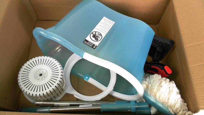 lot 1814 image: As Seen On TV Hurricane Spin Mop