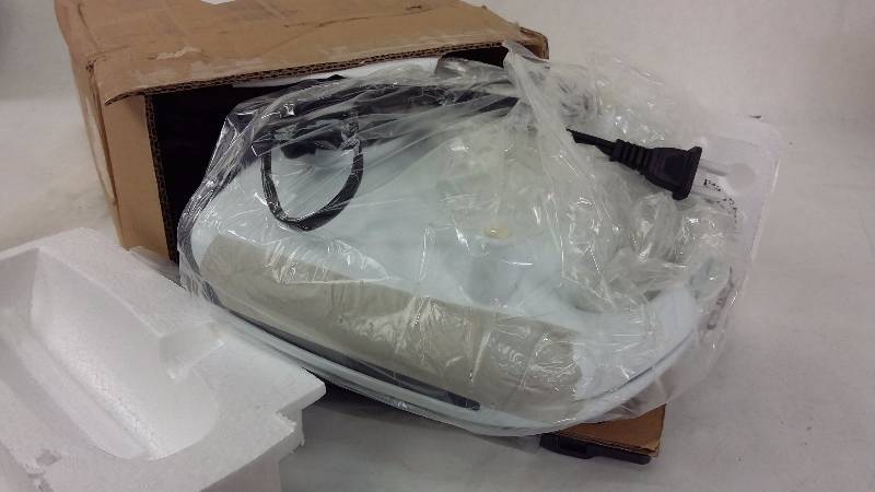 lot 1932 image: Chef Buddy Non-Stick Grill and Panini Press 