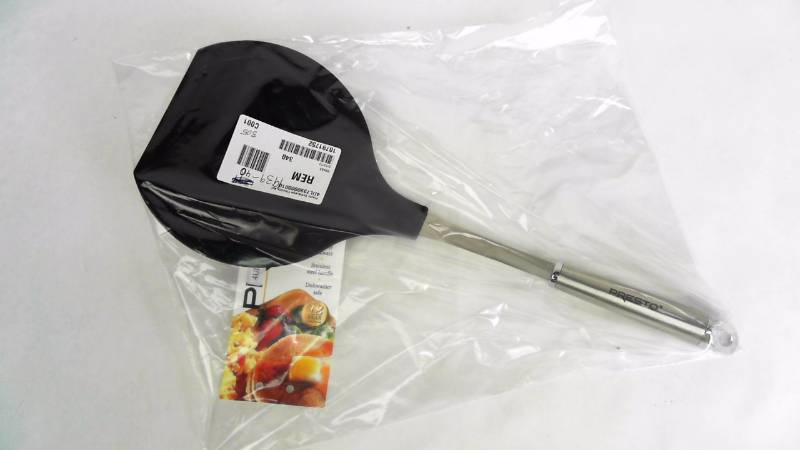 lot 1939 image: Presto ExtraLarge Flexible Nylon Pancake Turner