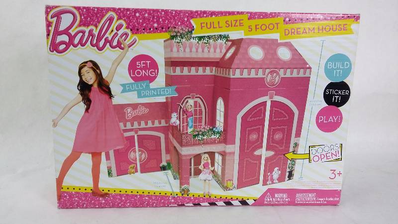lot 2041 image: Neat-Oh Barbie Full Size Playset