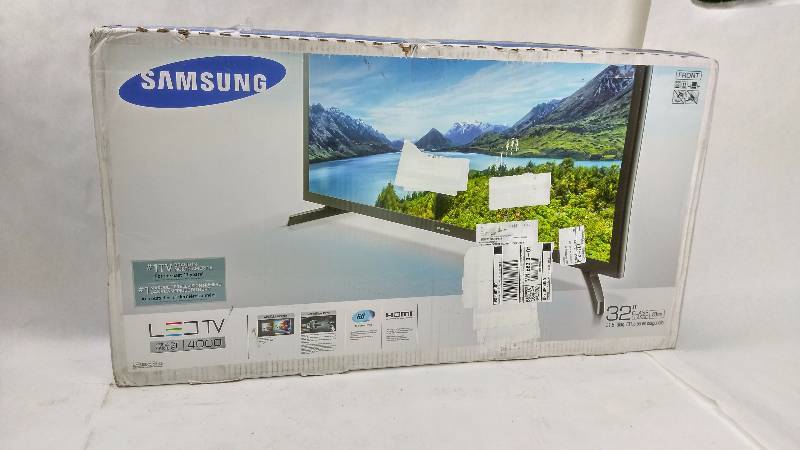lot 2013 image: Samsung 32 720p LED TV