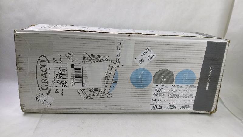 lot 2053 image: Graco Pack n Play wih Bassinet and Napper  Changer - GoGreen