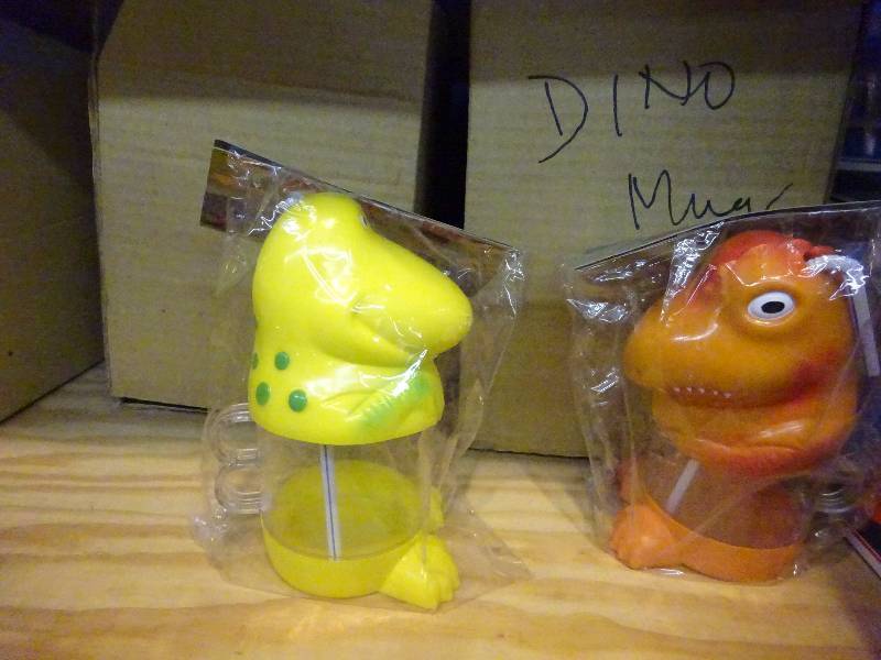 Case Dinosaurs Mugs, Case of Hat Mugs, 4 Window Mooners