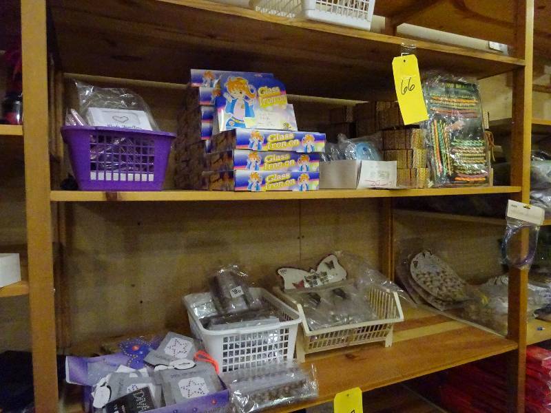 2 shelves, fancy stuff