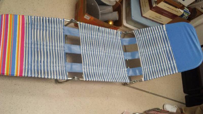 Vinyl wrapped Fun in The Sun folding lounge Chair � New, Blue and White