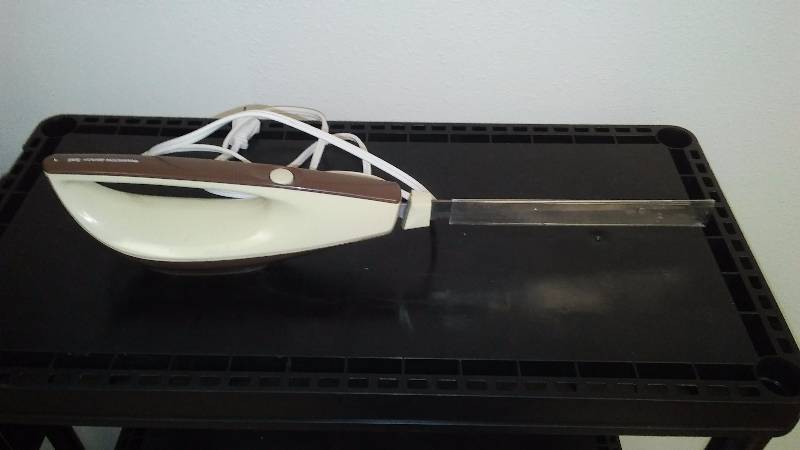 Electric Knife, by Hamilton Beach