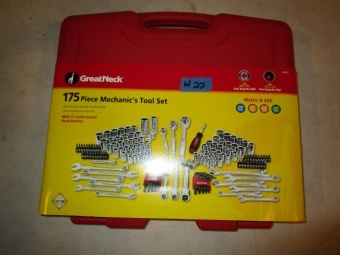 lot 22 image: Great Neck 175 pc Mechanics Tool Set