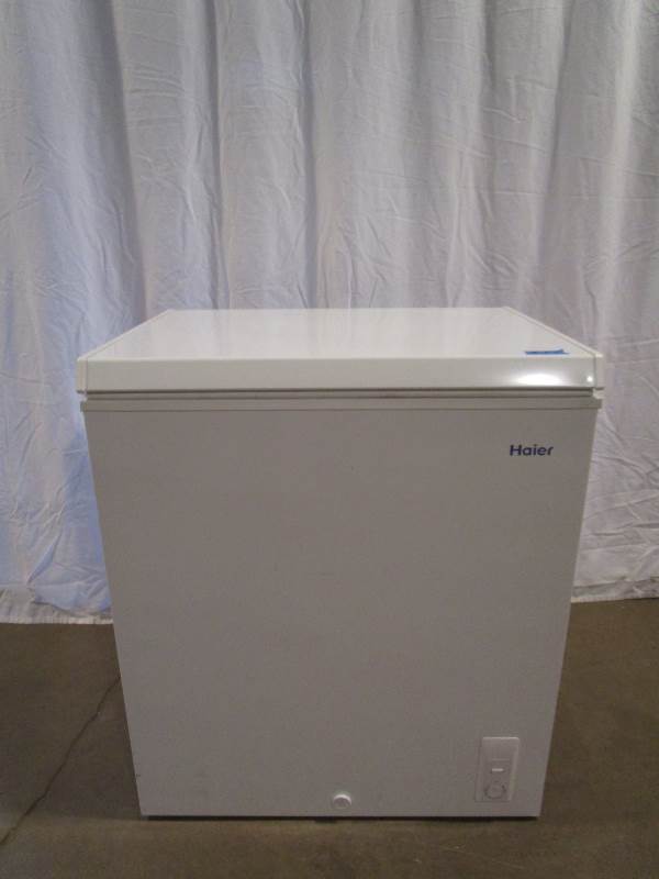 lot 55 image: Chest Freezer