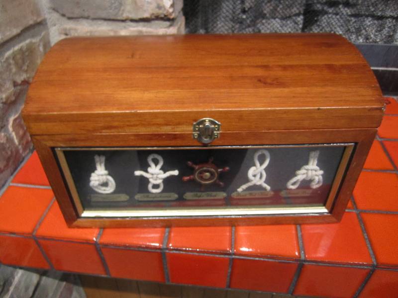 lot 17 image: 14 wide chest with sea knots on fr...