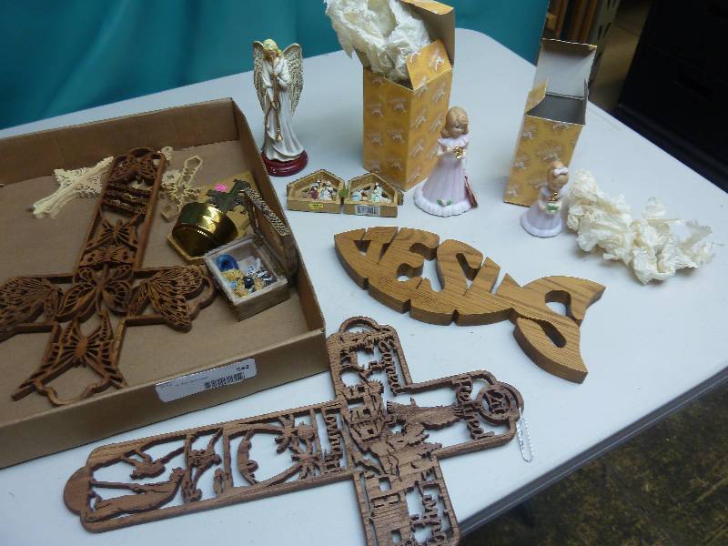Religious Decor Lot