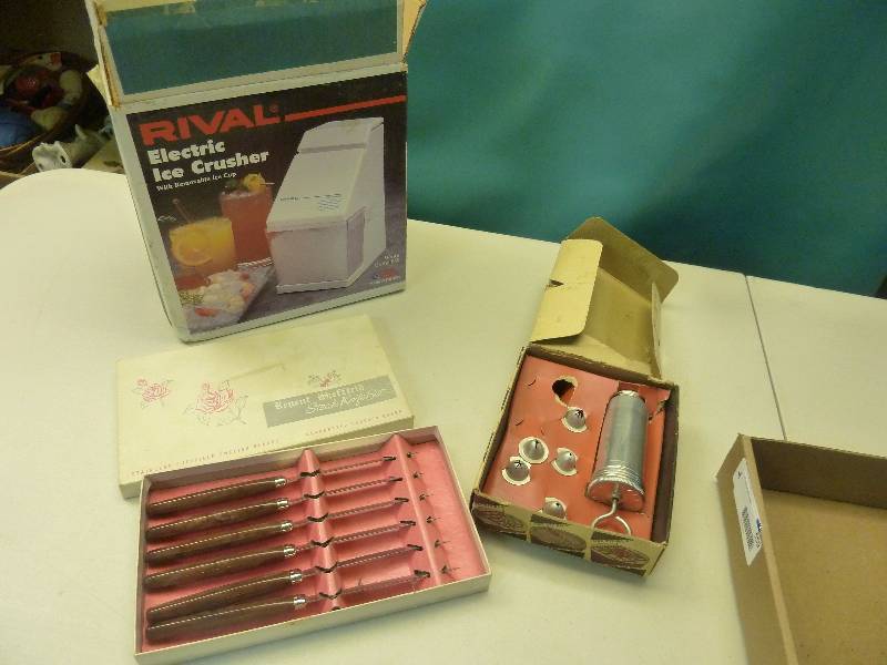 Vintage Kitchen Lot