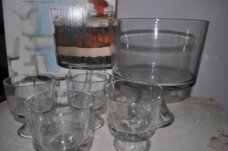 Trifle Bowl and four trifle dishes