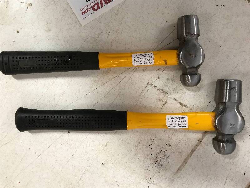 Set of ball-peen hammers