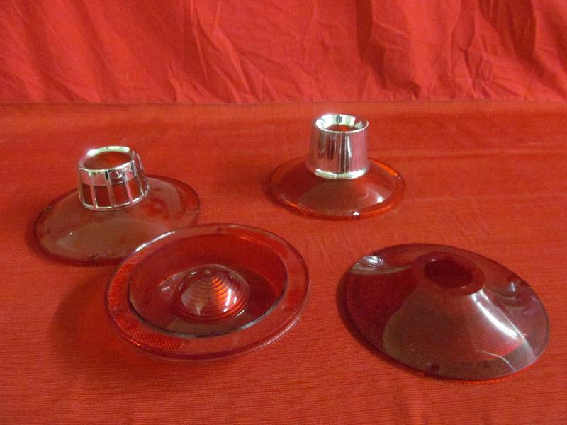 lot 10 image: vintage tail light lens