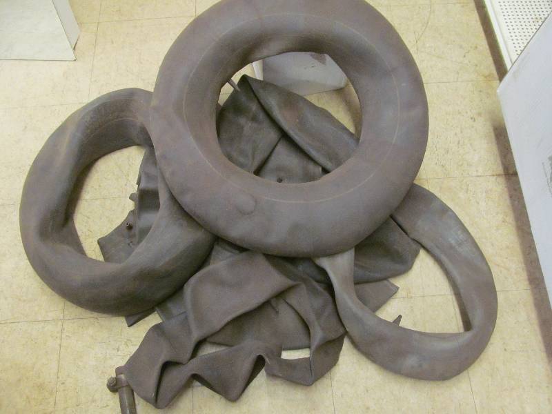lot 16 image: inner tubes
