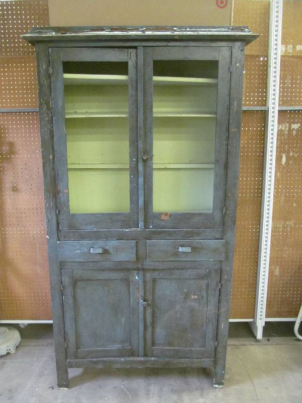 lot 52 image: Antique pantry