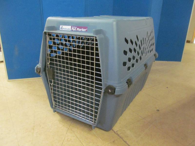 lot 65 image: pet porter
