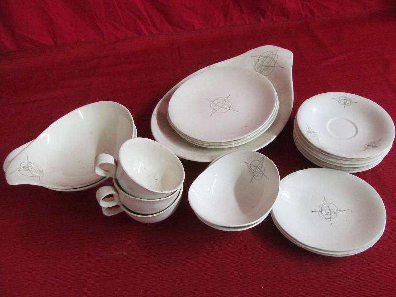 lot 96 image: Hall Craft China