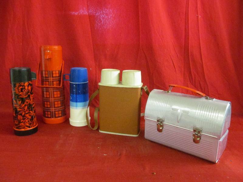 lot 104 image: vintage thermos