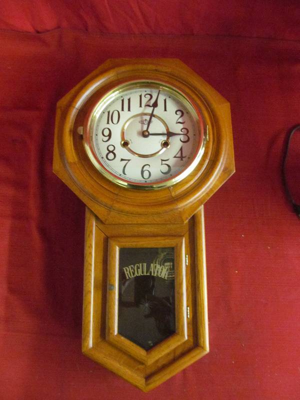 lot 145 image: Regulator clock