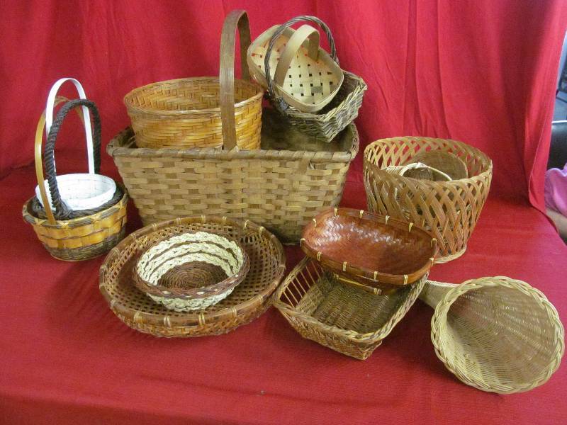 lot 165 image: baskets
