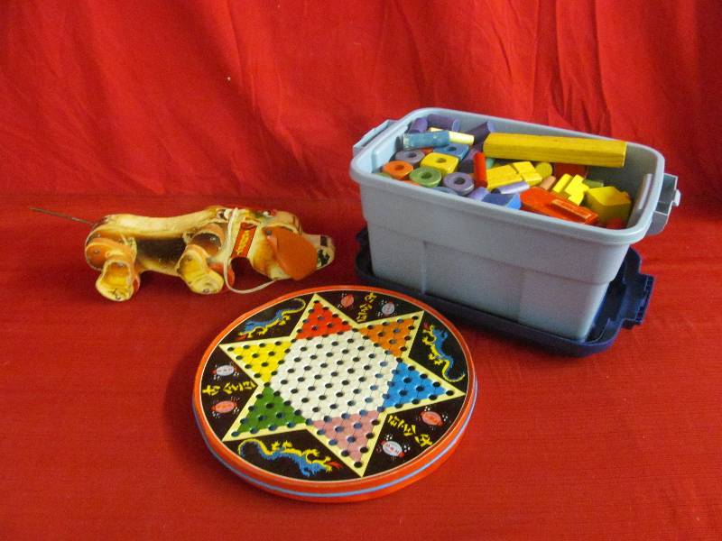 lot 173 image: vintage blocks