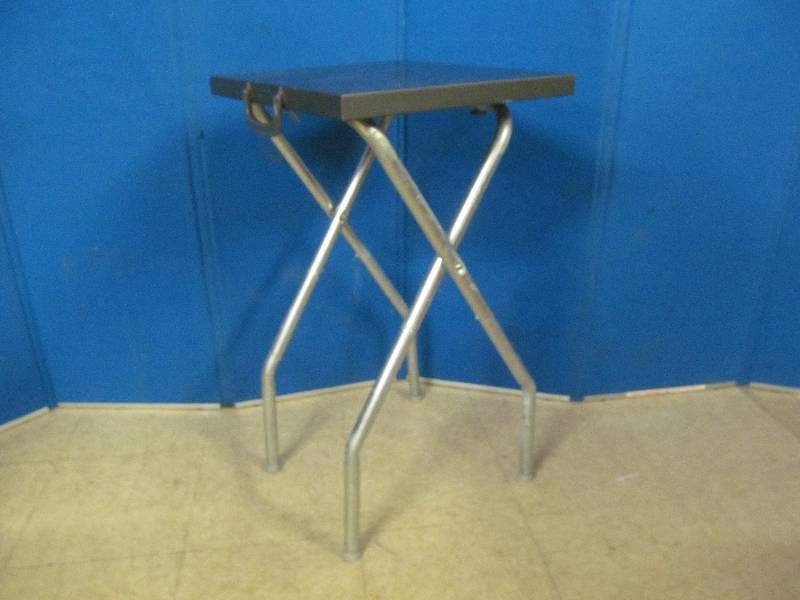 lot 209 image: camp table