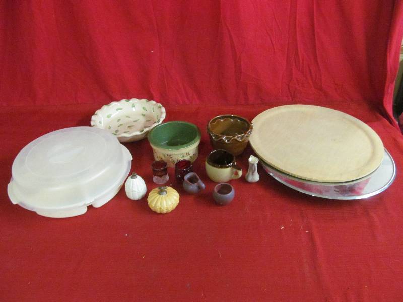 lot 232 image: household