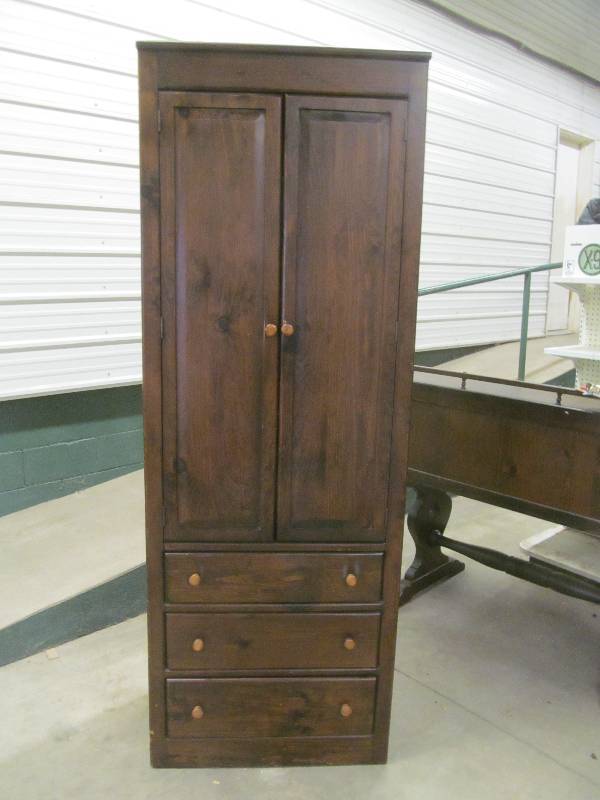 lot 235 image: furniture