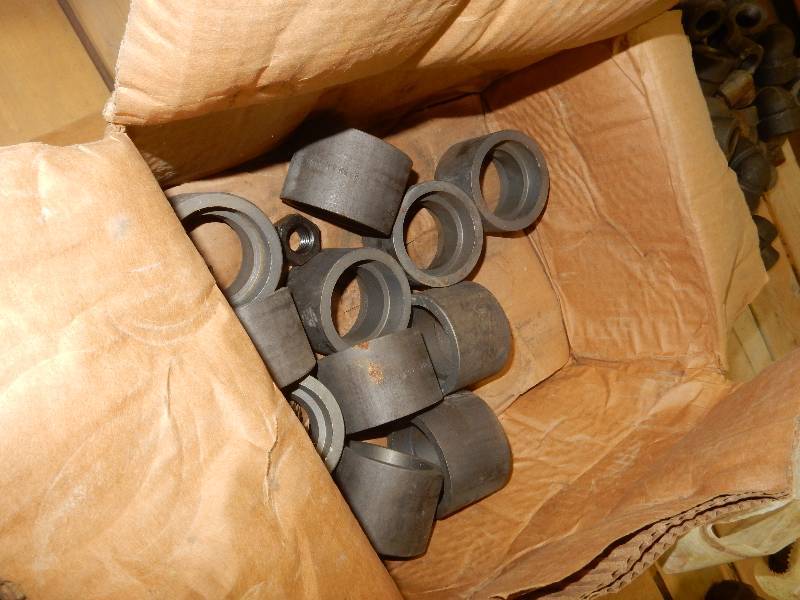 lot 11 image: 1 in heavy Forged Steel Couplings and Unions