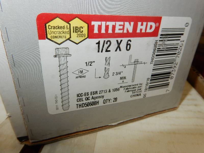 lot 49 image: 2 Boxes of Titen HD Anchors.   12 in 6 in 12 in x 4in