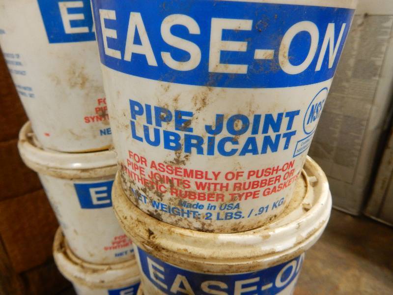 lot 52 image: 6 containers of Ease On Pipe Joint Lubricant