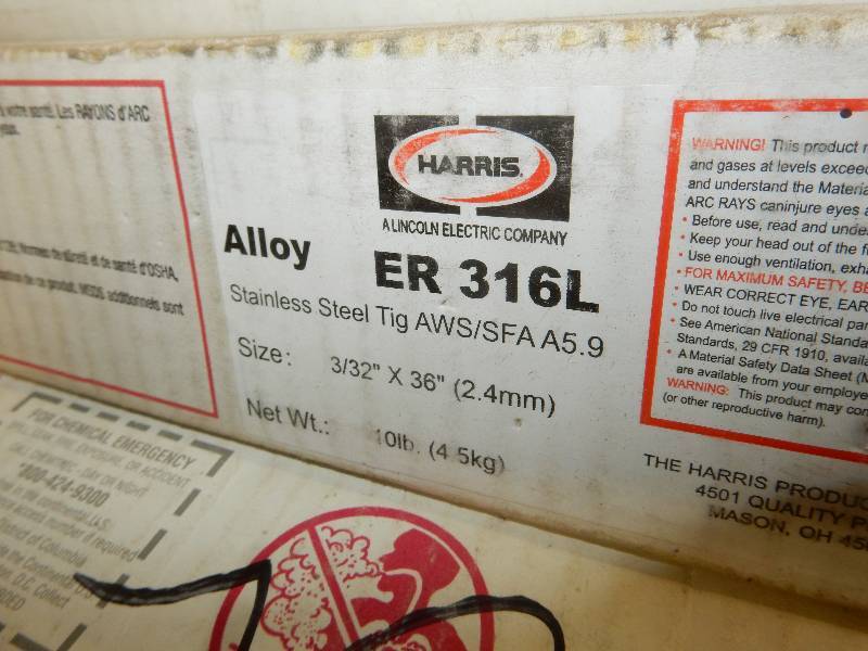 lot 66 image: Mixture of various sizes types of welding rods