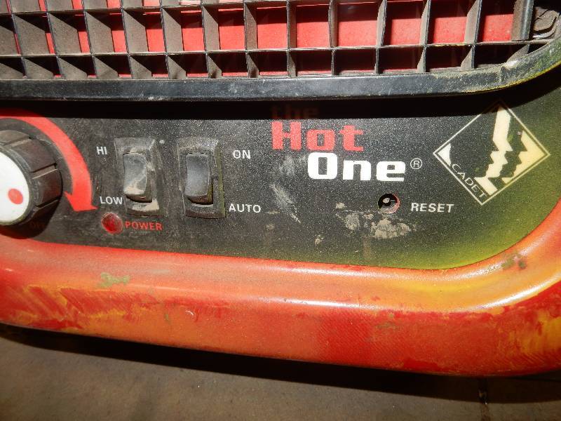 lot 148 image: HOT ONE.. 220V Heater RCP 502p