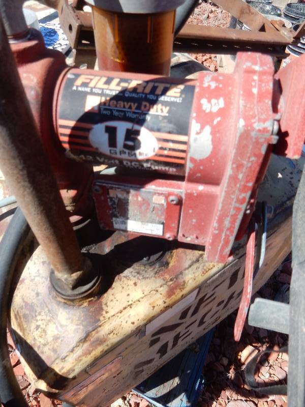 lot 159 image: Diesel Fuel Tank with working  12V Fill Rite Heavy Duty Pump