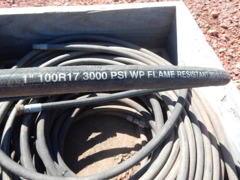 lot 166 image: large lot of 1 in 100R17 3000 psi Flame Resistant Hose