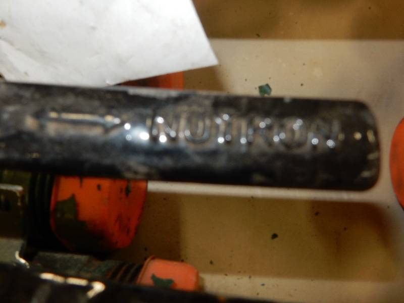 lot 122 image: 10 Nutron Valves