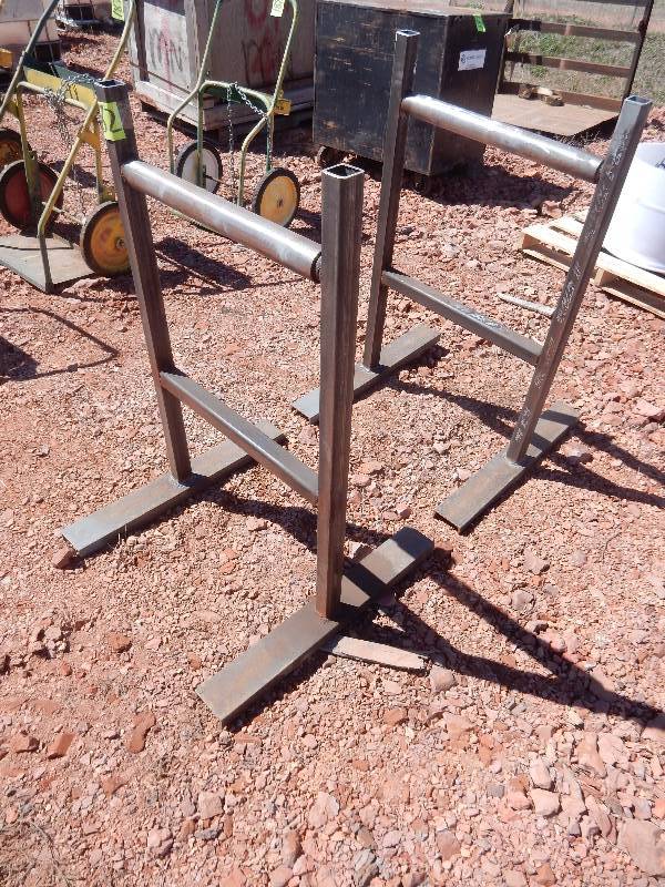 lot 182 image: 2 pipe stands with rollers.. 24in w x 44 in h