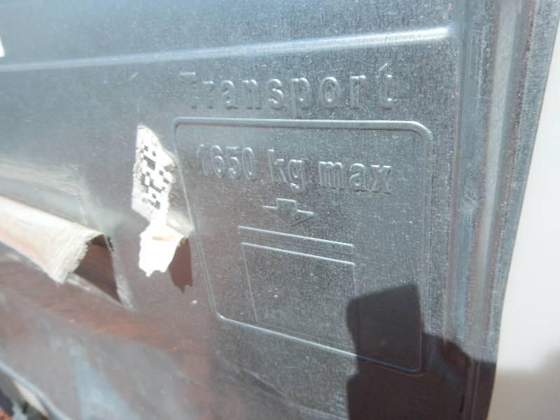 lot 200 image: Plastic Transport Tank with Aluminum frame.. 1650 KG max