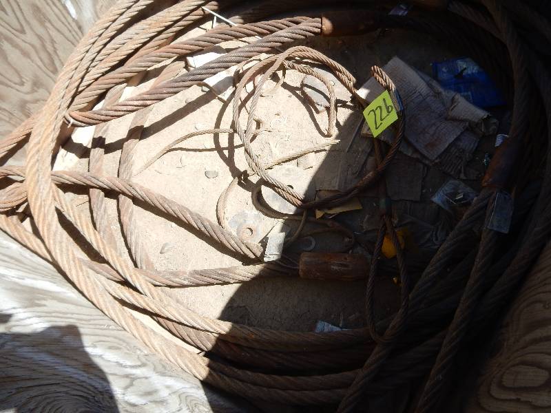 lot 226 image: 4 Choker Cables as shown